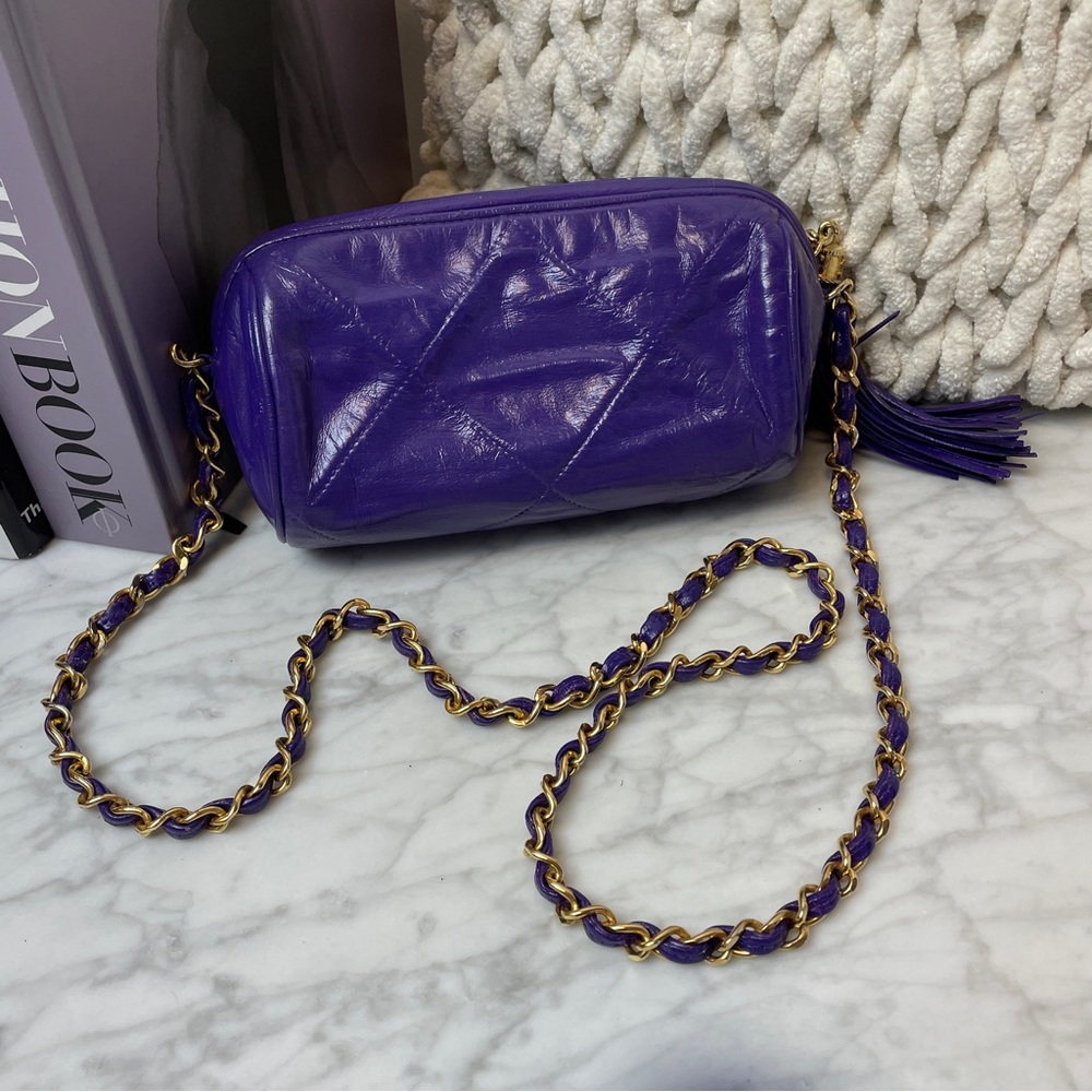 Chanel - Picture 2 of 11